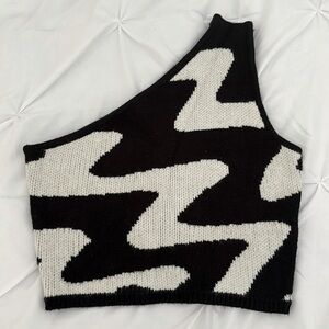 Papermoon One Shoulder Black & White Cropped Sweater Size Small